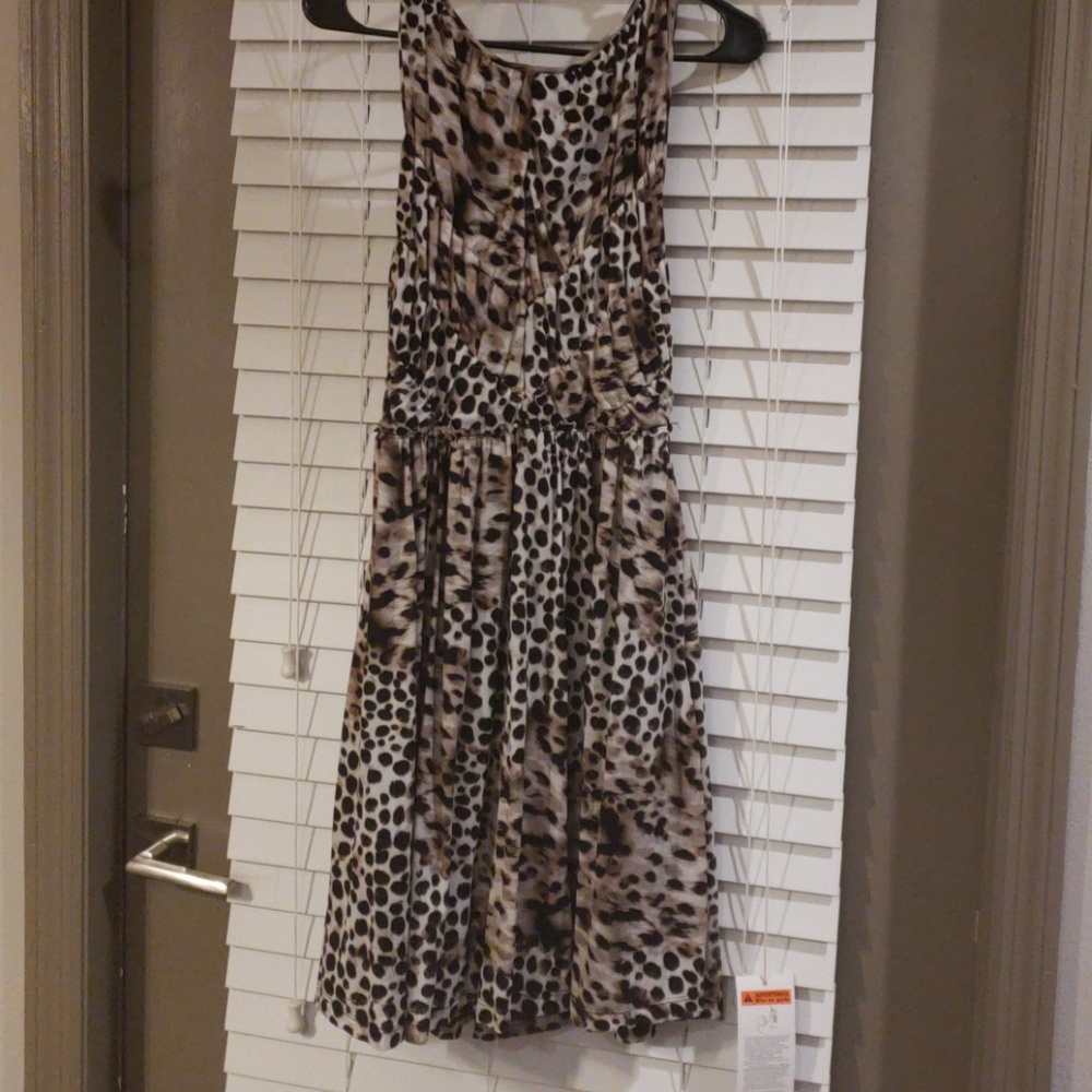 Dress - Picture 2 of 3